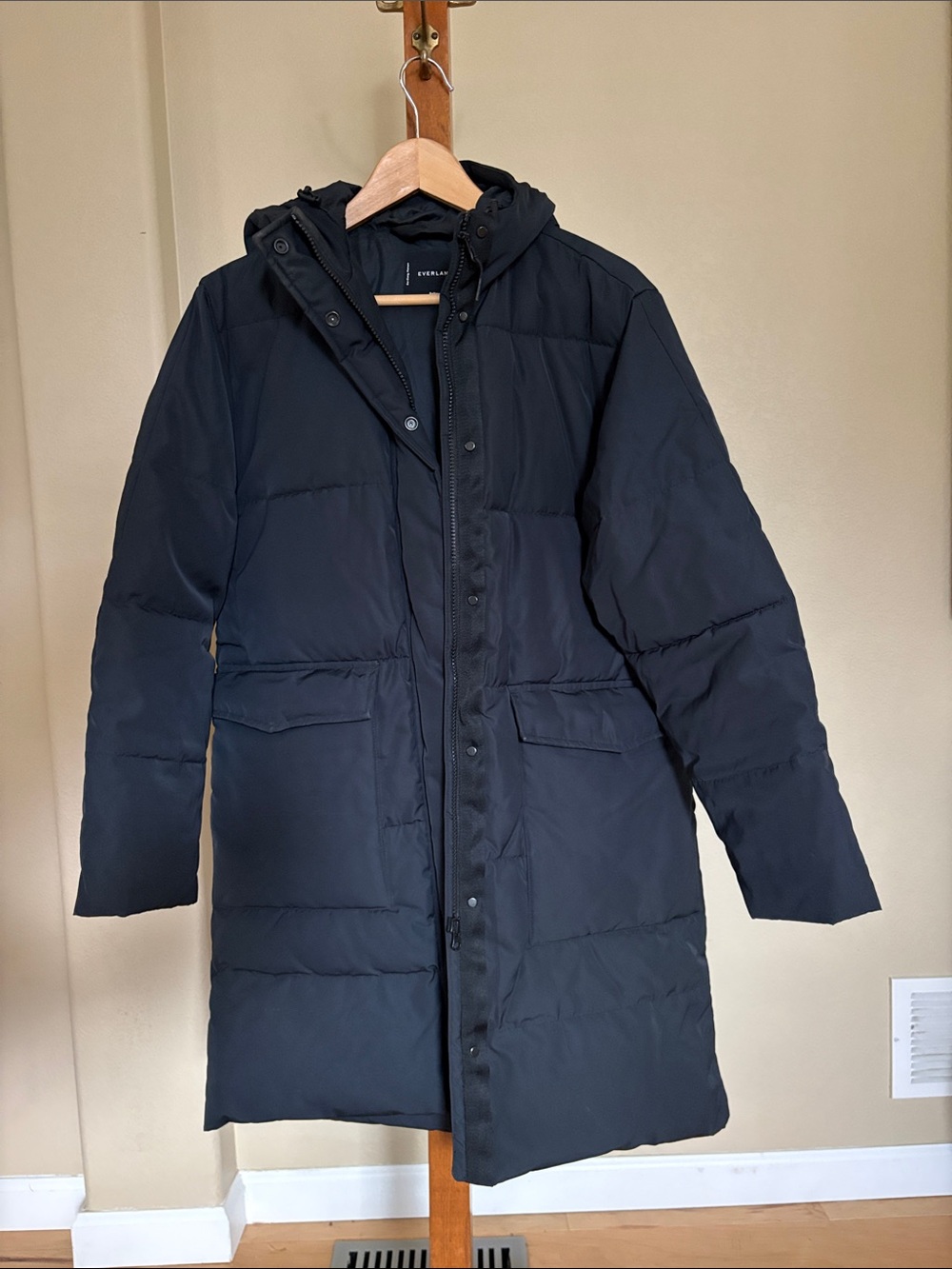 Everlane Women’s Black ReNew Puffer Coat with Hood